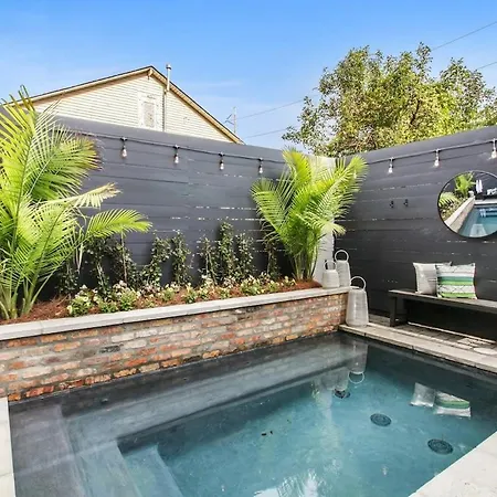 Holiday home Spacious Mid-century Oasis With Heated Pool *