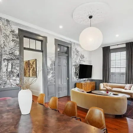 5 Bedroom Designer On Magazine Pool & Holiday home *