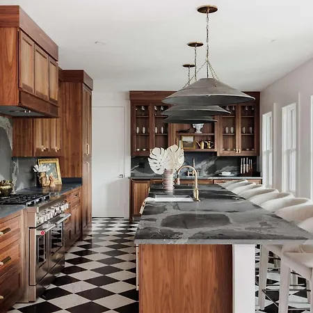 Historic Luxurious Heated Pool & Holiday home New Orleans