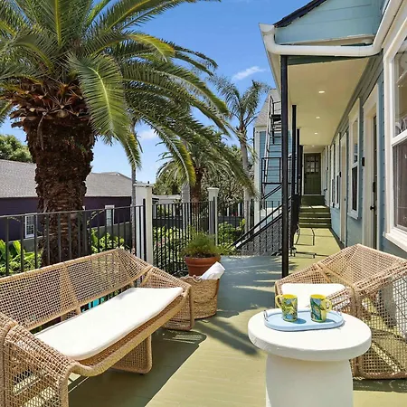 Historic Luxurious Heated Pool & * New Orleans