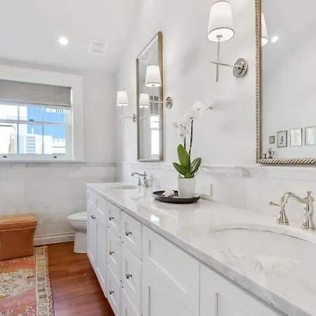 Elegant Cbd With Courtyard & Balcony New Orleans