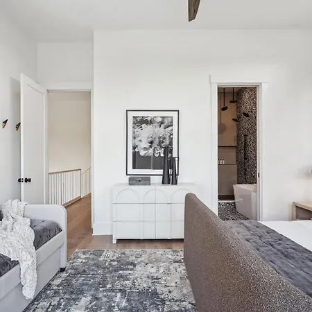 Bywater Retreat With Heated Pool And Roof Deck New Orleans