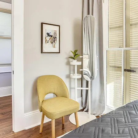 Luxe With Back Patio Near Frenchmen Holiday home *