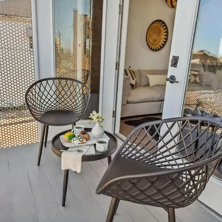 Lower Garden District Luxury Combo Pool & Hottub Holiday home