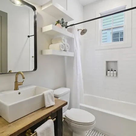 Holiday home Grand Lush With Heated Pool New Orleans