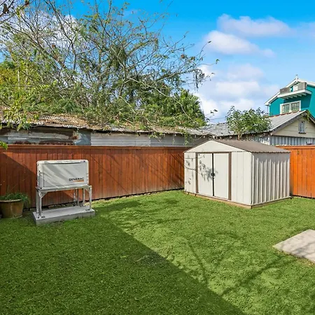 3br | Murals + Bbq, Near Ferry New Orleans
