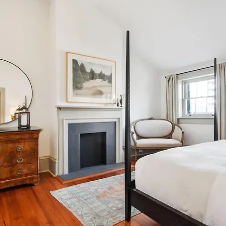 Historic Restored Near To Downtown *