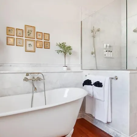 Holiday home Historic Restored Near To Downtown *