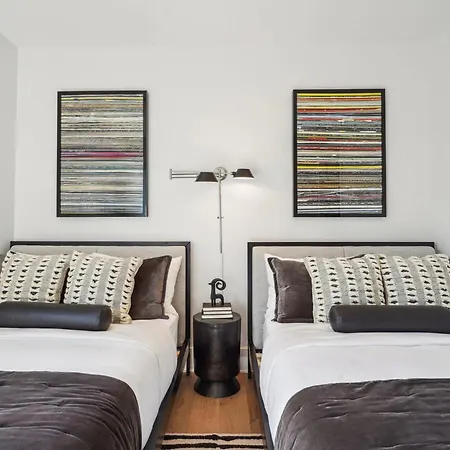 Holiday home Bywater Retreat With Heated Pool And Roof Deck *