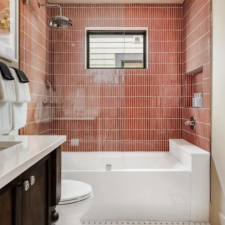 Luxury New Heated Pool And