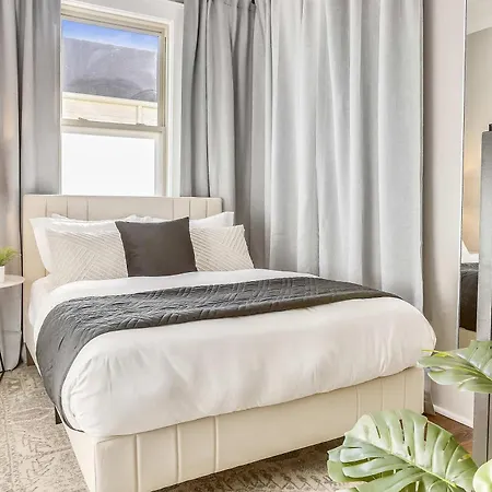 Luxe With Back Patio Near Frenchmen *