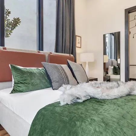 Spacious Nola Combo 2 Units & Shared Pool * New Orleans