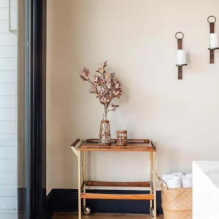 New Private With Pool And Near Fq *