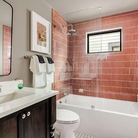 Holiday home Luxury New Heated Pool And New Orleans
