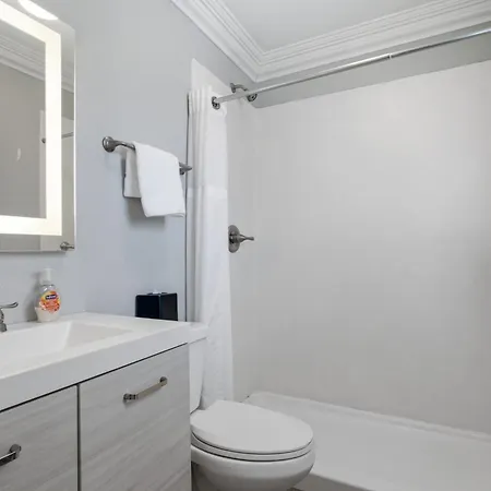 Frenchmen 1br Escape W Pool & Hot Tub Access Aparthotel New Orleans