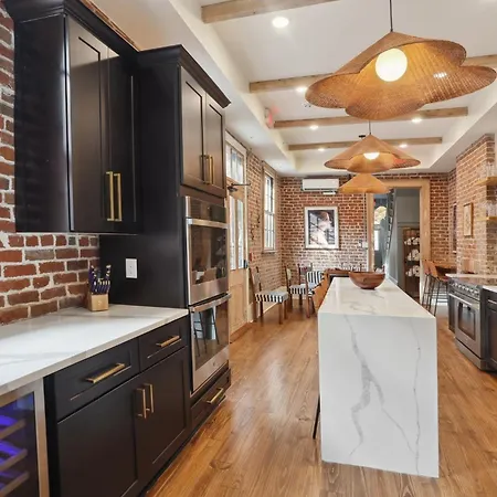 10 Bed & 10 Bath Luxury Cbd - Private Pool * New Orleans