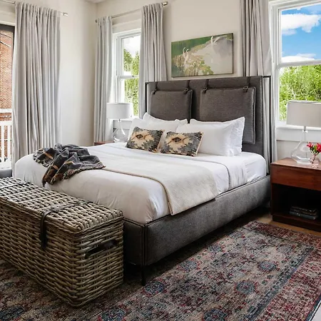 New Private With Pool And Near Fq * New Orleans