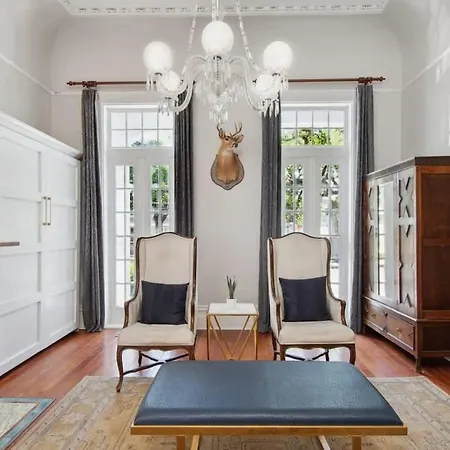 Opulent Expansive Unit Heated Pool And 4*