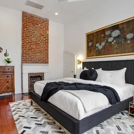 Historic Luxury Retreat Holiday home *