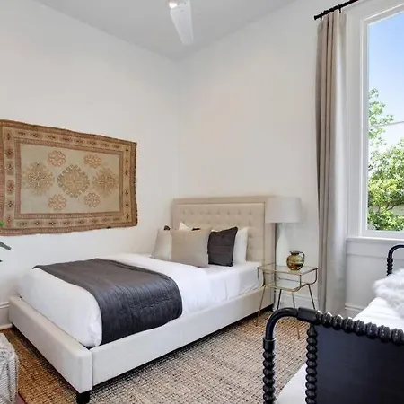 Historic Luxury Retreat *