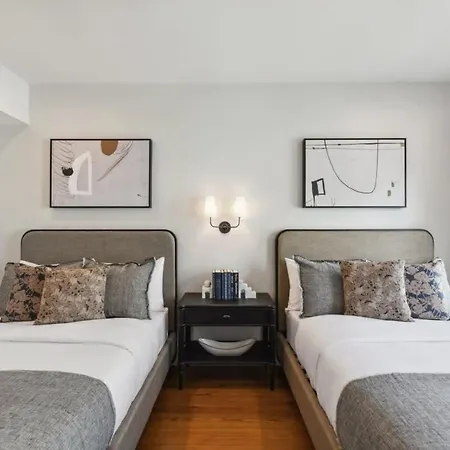 New Luxury Heated Pool & New Orleans