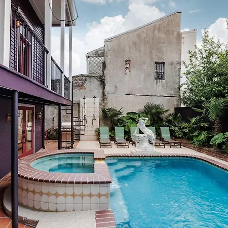Boutique 9br With Pool Steps From French Q Holiday home *
