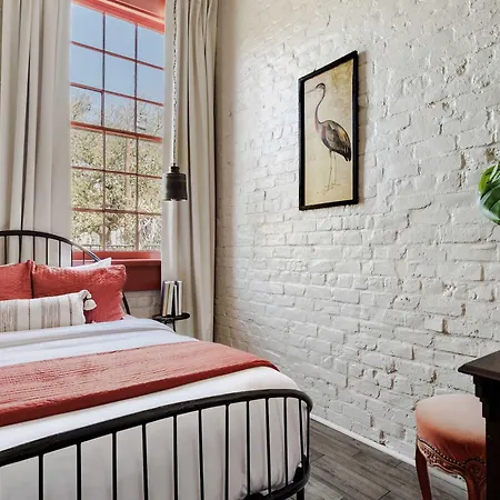Luxury Historic Neat To Downtown *