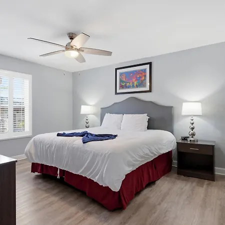 Frenchmen St 2br Hideaway W Pool & Hot Tub 3* New Orleans