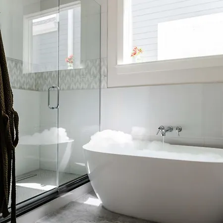 Luxe 7 Bedroom Heated Pool And Heirloom * New Orleans