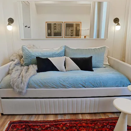 2 Unit Combo 12br Near French Quarter