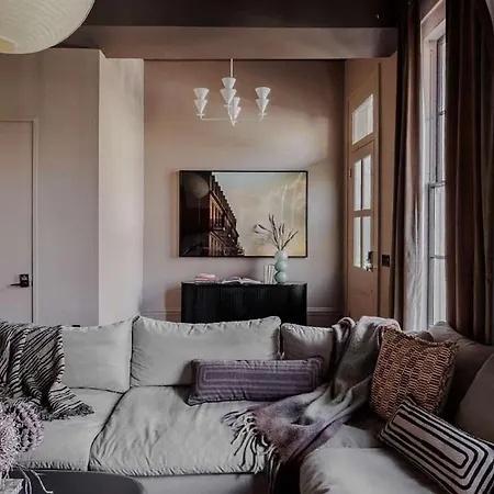 Holiday home Luxury On Magazine Shared Heated Pool & New Orleans