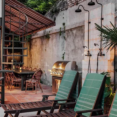 Holiday home Boutique 9br With Pool Steps From French Q *