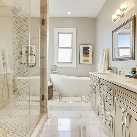Holiday home Luxe With Back Patio Near Frenchmen New Orleans
