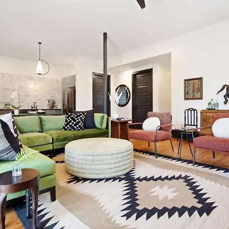 Holiday home Spacious Nola Combo 2 Units & Shared Pool New Orleans