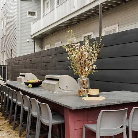 Remodeled Magazine Oasis Shared Heated Pool&spa * New Orleans