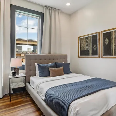 7br & Pool Access Near Cbd Holiday home