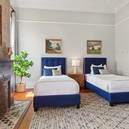 Opulent Expansive Unit Heated Pool And New Orleans