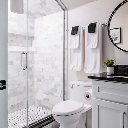 Holiday home Luxe 7 Bedroom Heated Pool And Heirloom New Orleans
