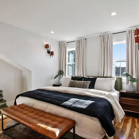 Spacious Mid-century Oasis With Heated Pool *
