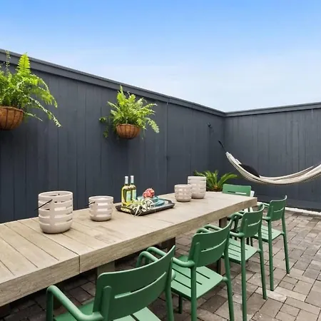 Stunning Designer Historic Heated Pool *