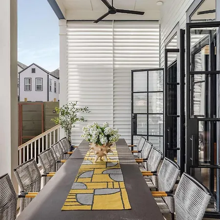 Modern New Homes Heated Pools And Spas *