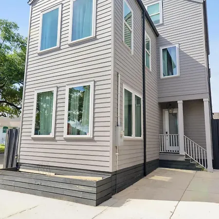 Holiday home Chic Marigny With Heated Pool New Orleans