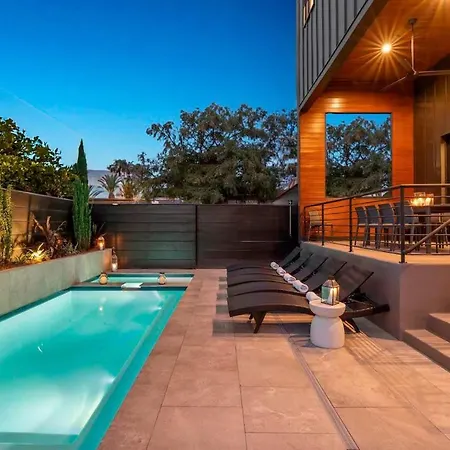 Peaceful Bywater With Heated Pool Quiet Holiday home