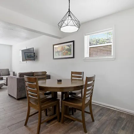 Refined 2br Escape On Frenchmen Street W Pool