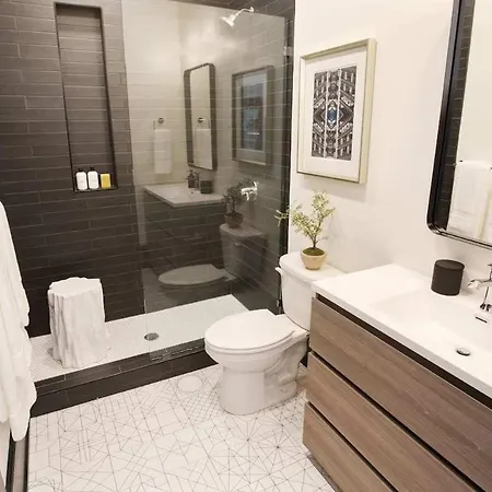 Spacious Nola Combo 2 Units & Shared Pool New Orleans