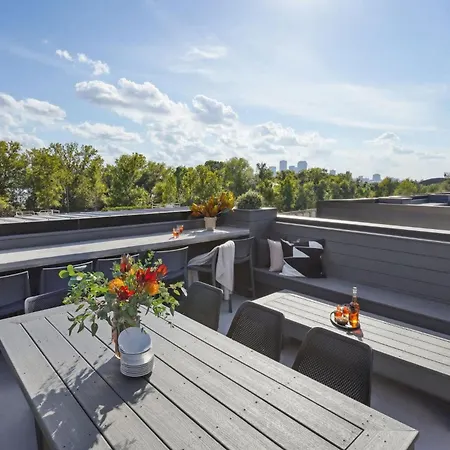 Bywater Retreat With Heated Pool And Roof Deck New Orleans