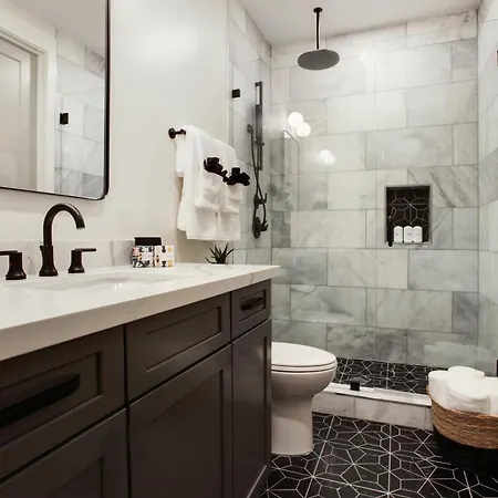 14br Downtown Combo & Shared Seasonal Pool