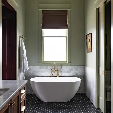 Luxury On Magazine St Heated Plunge Pool New Orleans