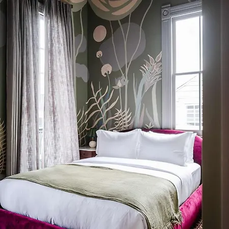 Luxury French Quarter & Heated Pool *