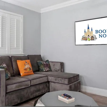 Refined 2br Escape On Frenchmen Street W Pool Aparthotel